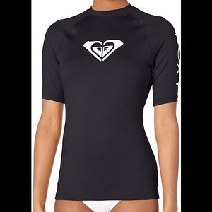 NWOT Roxy black and white Short Sleeve Rash guard